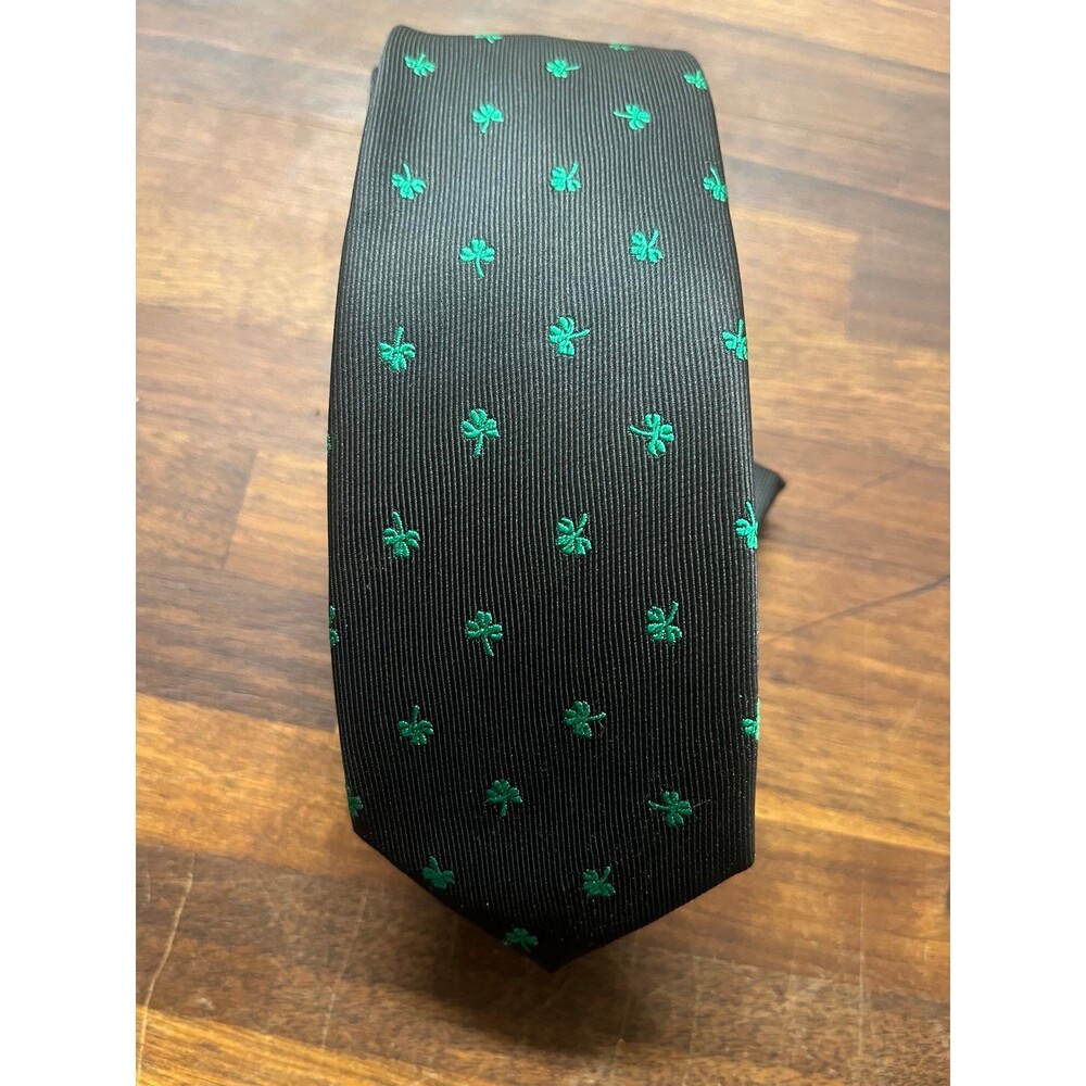 Wild Ties Black Shamrock Skinny Tie